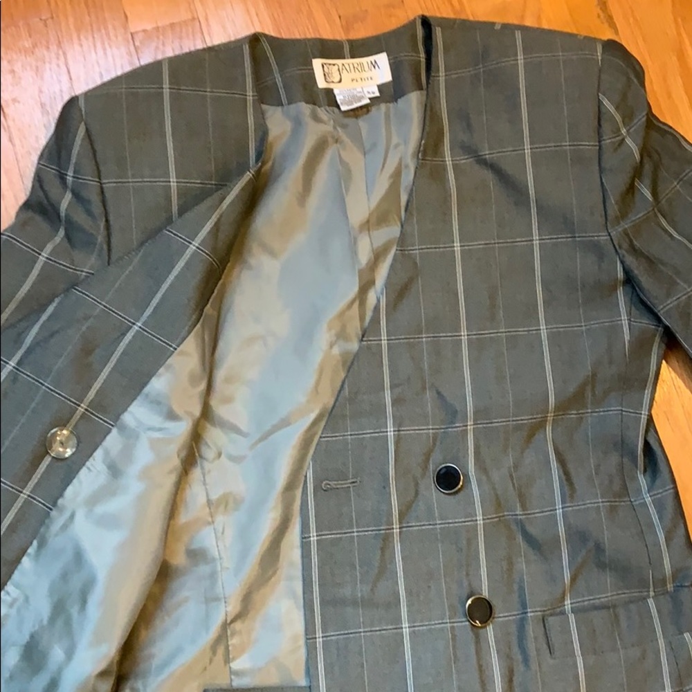 Atrium suit - Picture 2 of 8
